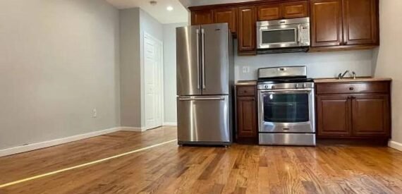 2Br 1Bath No Fee