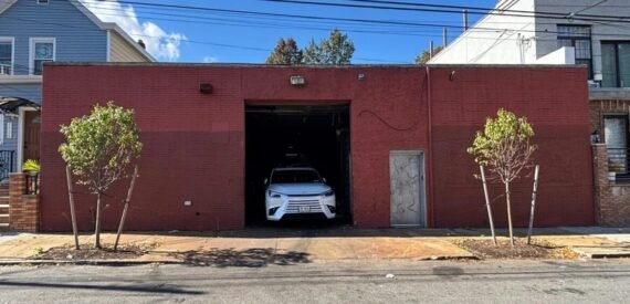 6,000 SF Industrial Warehouse w/ Dual Drive-In Gates &amp; Heavy Power in Ozone Park