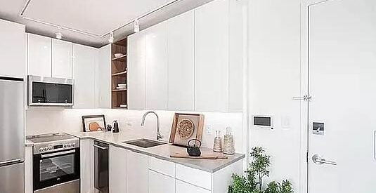 Modern 2BR + Private Balcony &amp; Full Amenities in Flatbush, No Fee, Pets OK!