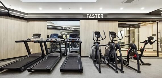 Modern 2BR + Private Balcony &amp; Full Amenities in Flatbush, No Fee, Pets OK!