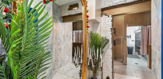 Manhattan Restaurant for Sale