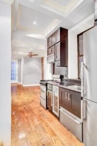 Beautiful and Spacious 1 Bedroom/In unit W/D