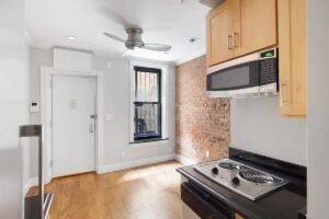 Gorgeous 1 BR~Midtown West 50th~Private Garden~No Fee