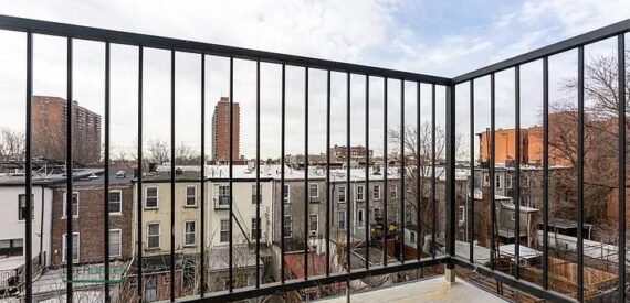 Modern 2BR w/ Private Balcony, In-Unit Laundry &amp; Roof Deck in Bed-Stuy
