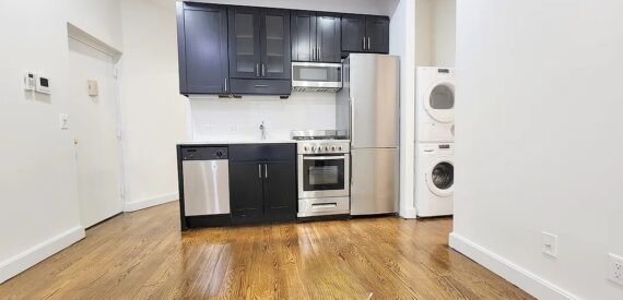 Downtown NOHO 3BR with WASHER/DRYER in unit!!