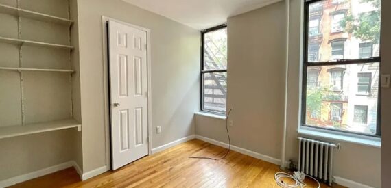 Spacious 2-Room Studio in Prime East Village – Exclusive Opportunity
