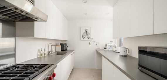 Bold and Bright 2 Bedroom Corner Residence at The Excelsior