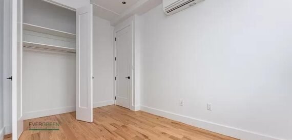 Modern 2BR w/ Private Balcony, In-Unit Laundry &amp; Roof Deck in Bed-Stuy