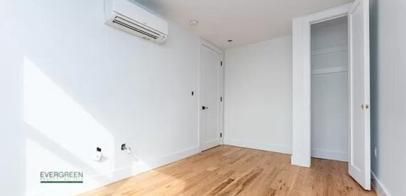 Modern 2BR w/ Private Balcony, In-Unit Laundry &amp; Roof Deck in Bed-Stuy