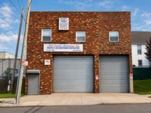 Exclusive 5,910 SF Two-Story Warehouse/Office in Richmond Hill, Queens