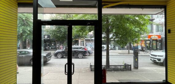 Huge Commercial Store for rent in Busy Area NO FEE