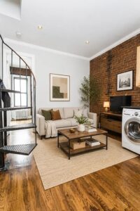 Amazing 3 Bedroom beautiful Penthouse apartment ~ washer and dryer in unit Queen size bedrooms