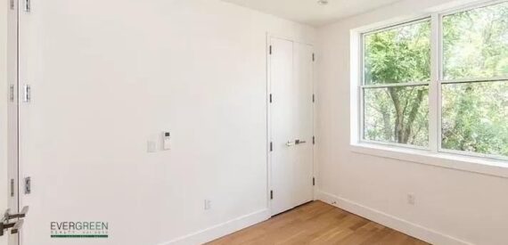 Modern 2BR Apartment w/ Skyline Rooftop, Steps to A/C Express – No Broker Fee!
