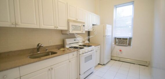 Amazing 2 bed with separate bedrooms in Central Harlem
