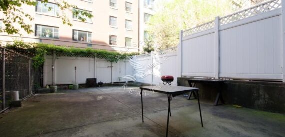 Amazing 2 bed with separate bedrooms in Central Harlem