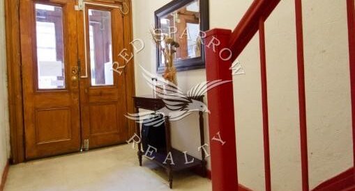 Amazing 2 bed with separate bedrooms in Central Harlem