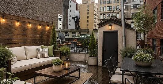 Amazing 3 Bedroom beautiful Penthouse apartment ~ washer and dryer in unit Queen size bedrooms