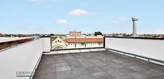Modern 2BR Apartment w/ Skyline Rooftop, Steps to A/C Express – No Broker Fee!