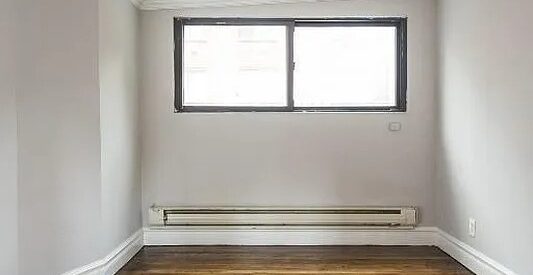 Amazing 3 Bedroom beautiful Penthouse apartment ~ washer and dryer in unit Queen size bedrooms