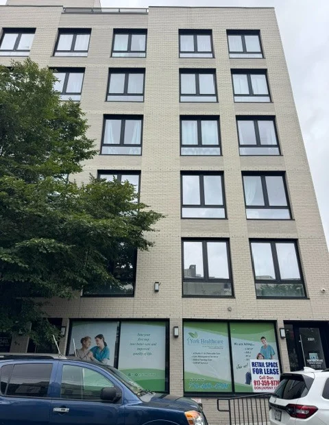 2321 Belmont Retail