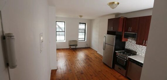 NO FEE 3BR with Private Backyard in Prime South Williamsburg—Great Value!