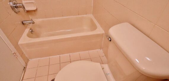 Spacious 3BR/2BA Duplex w/ Private Entrance in Prime East Village Location