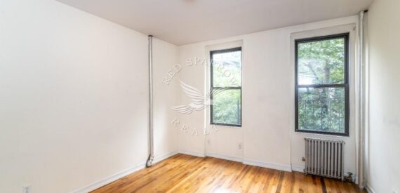 Spacious floor-through TRUE 2-bedroom apartment in Yorkville