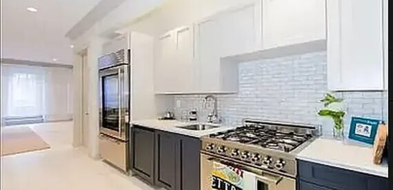 Amazing Luxury 3 bed 2 baths apartment Washr/Dryer Huge Modern
