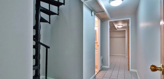 Spacious 3BR/2BA Duplex w/ Private Entrance in Prime East Village Location