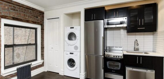 Amazing Studio in east Village Washer and dryer in unit – Roofdeck !!!