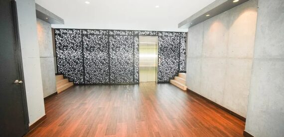 BRAND-NEW 5 BED ROOM, 3-BATHROOM, SPLIT HVAC SYSTEM, PRIVATE BACKYARD + COMMON ROOFTOP, LES