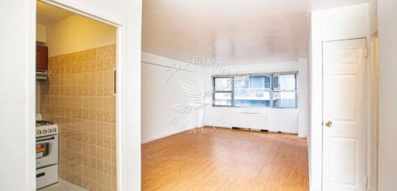 Amazing open layout on East 49th Street in Turtle Bay
