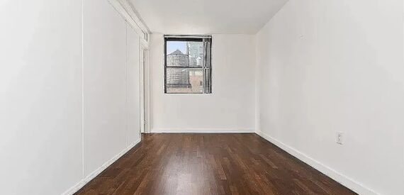 Amazing 3 Bedroom 2 baths beautiful apartment ~ washer and dryer in unit Queen size bedrooms Doorman Roofdeck