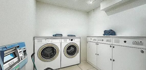 Luxury 1 bedroom loft in the Garment District ~ Doorman ~ Laundry