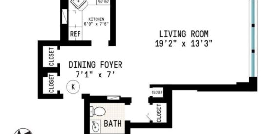 Amazing open layout on East 49th Street in Turtle Bay