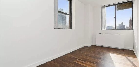 Amazing 3 Bedroom 2 baths beautiful apartment ~ washer and dryer in unit Queen size bedrooms Doorman Roofdeck