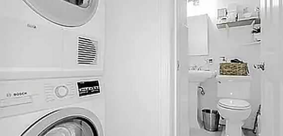 Huge amazing 4 bedroom 2 baths apartment with a private patio and washer and dryer in unit