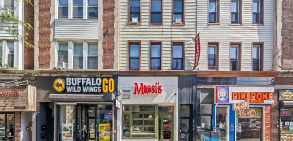Turnkey Restaurant Opportunity – Prime Broadway Location in Astoria