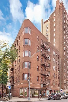 Amazing 1 bedroom apartment in classic West Village Elevator Laundry
